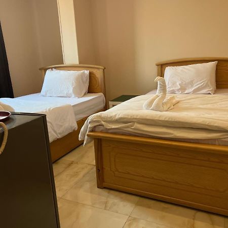 القاهرة Grand Pyramids View Hotel المظهر الخارجي الصورة